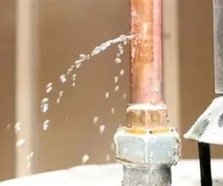 How to Handle Water Damage From Burst Pipes – Expert Tips and Solutions