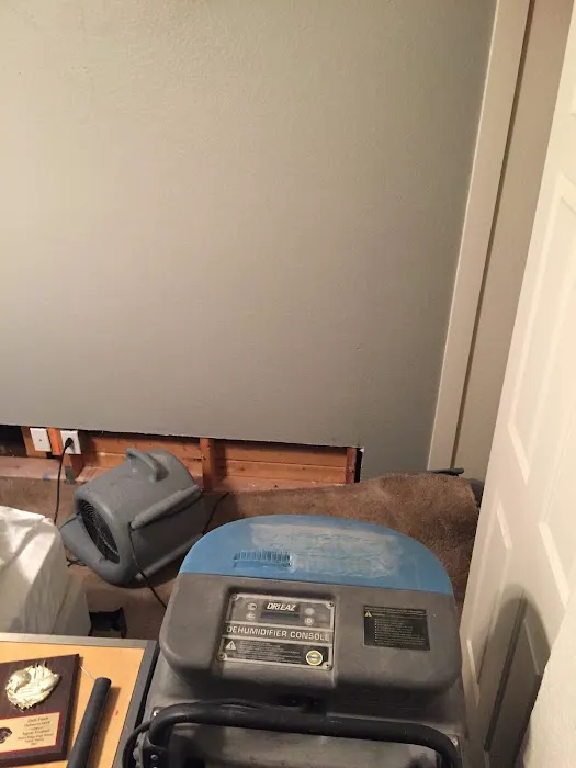 Quik Stop Restoration Picture 4