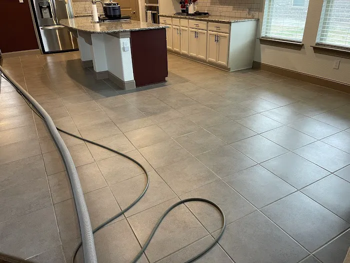 Aladdin Cleaning & Restoration Picture 8