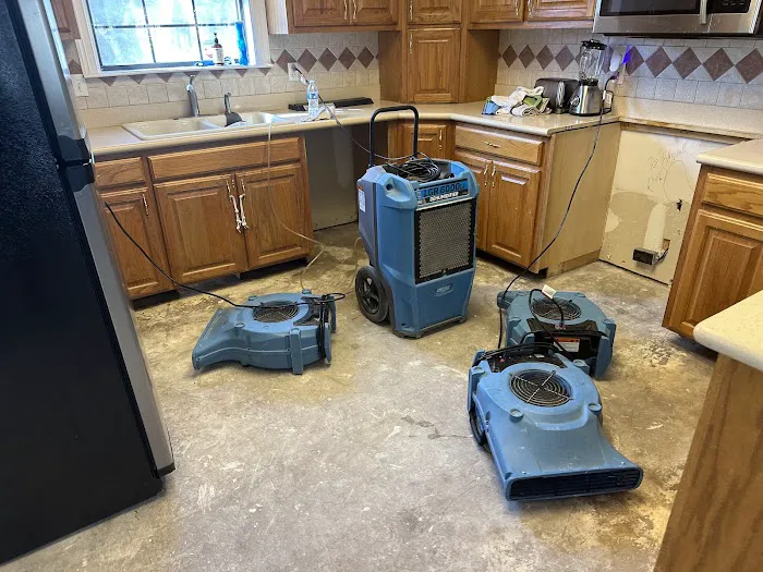 Sapphire Restoration LLC Picture 1