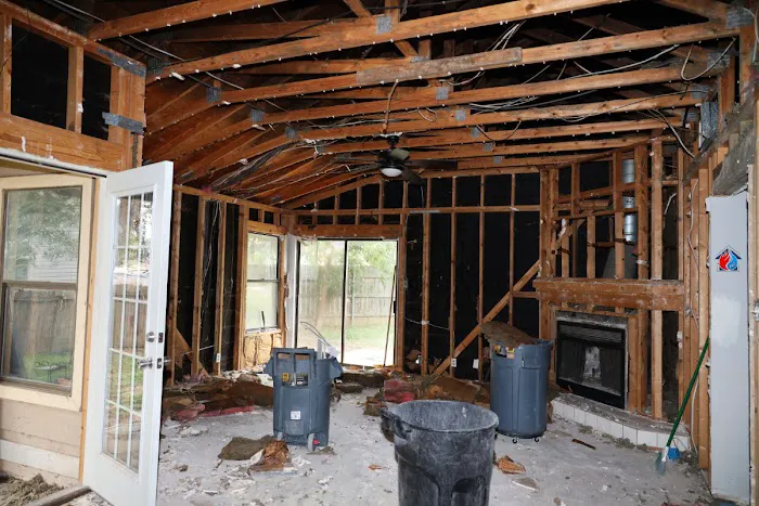 Water and Fire Restoration Team Picture 4