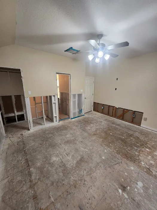 Paul Davis of West Austin, TX Picture 5