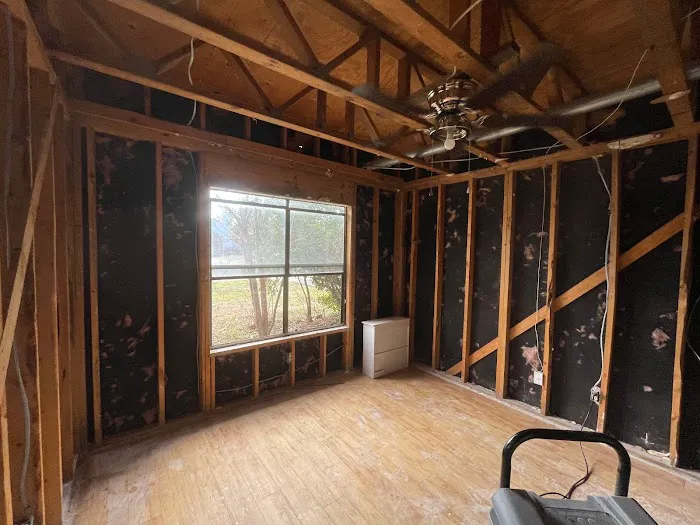 Restoration Royale Picture 1