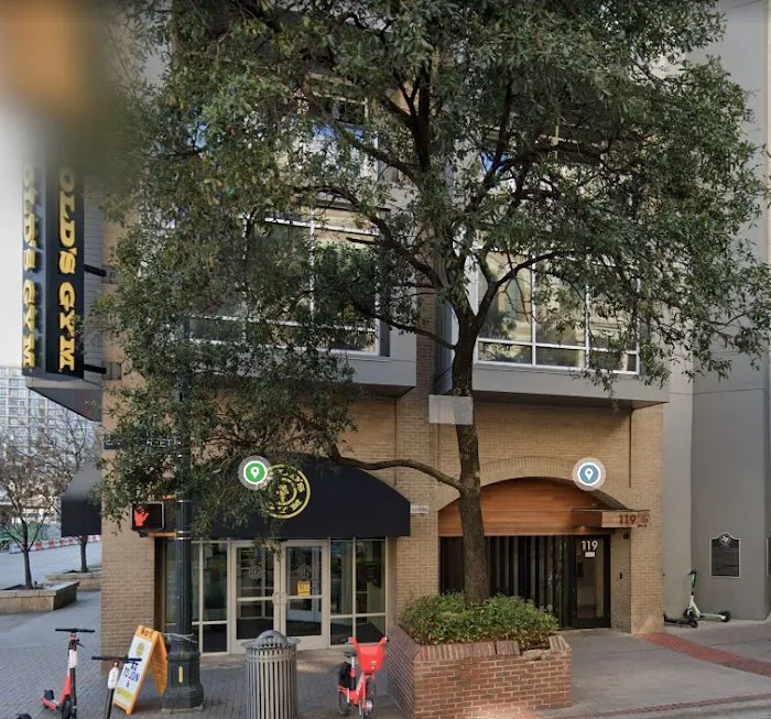 Restoration Royale Picture 10