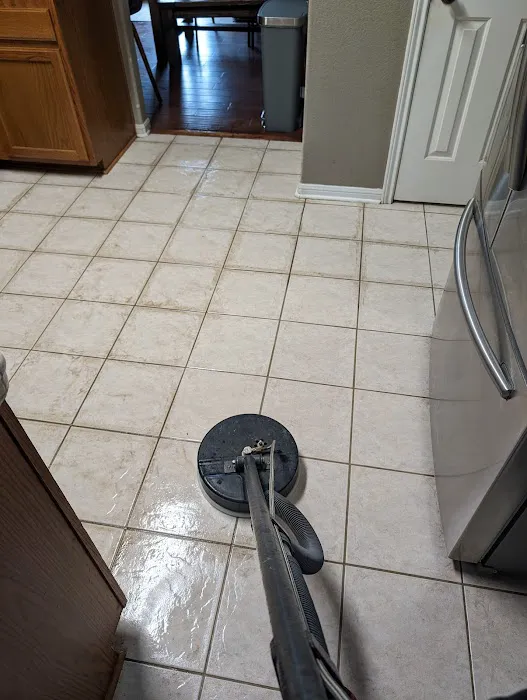 Armold's Cleaning and Restoration Picture 10