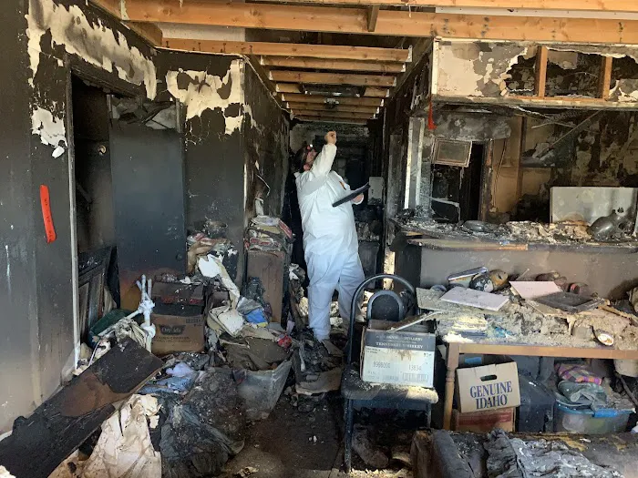 Lone Star Flood Restoration Picture 9