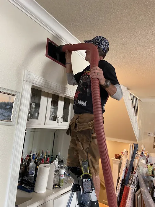 Eagle Services Cleaning and Restoration, LLC Picture 10