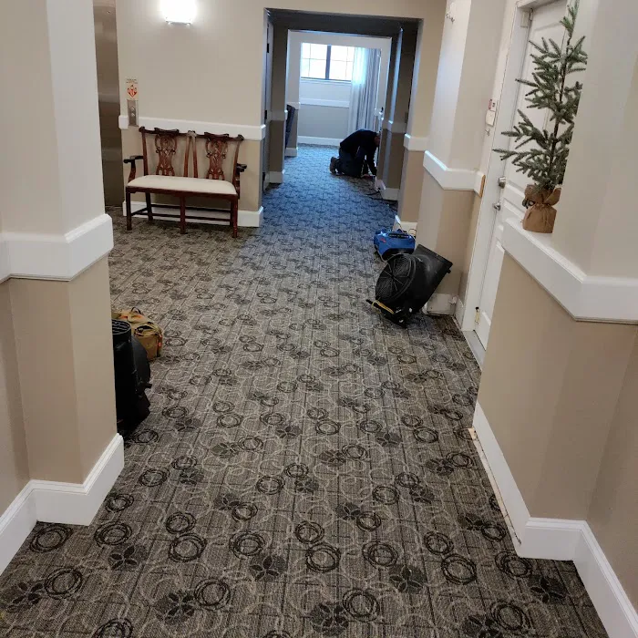 United Cleaning & Emergency Restoration - Water Flood Clean Up Picture 1