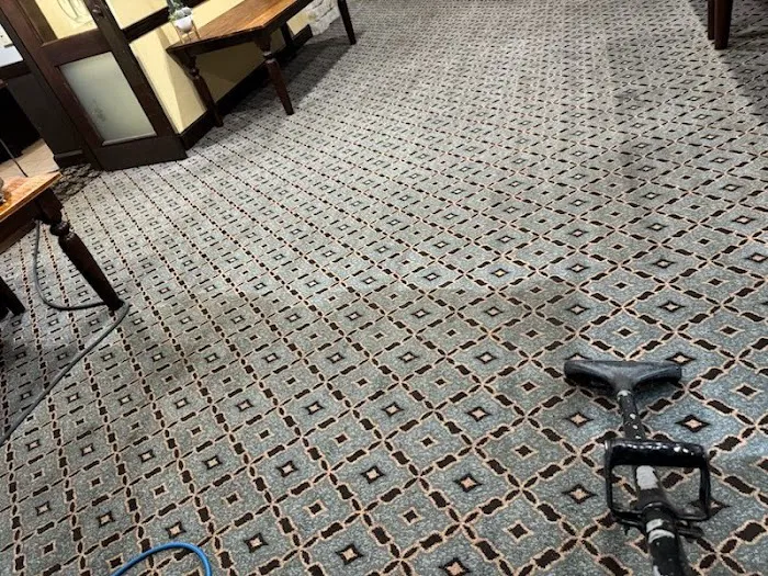 United Cleaning & Emergency Restoration - Water Flood Clean Up Picture 9