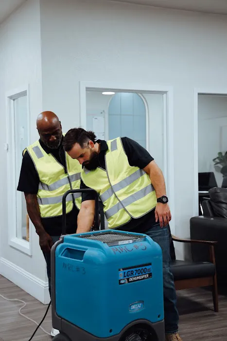 MRC Water Restoration + Construction Picture 5