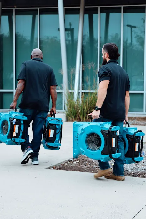 MRC Water Restoration + Construction Picture 9