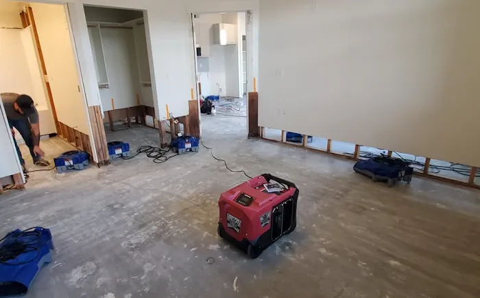 Water Damage Restoration Dallas Guys Picture 8