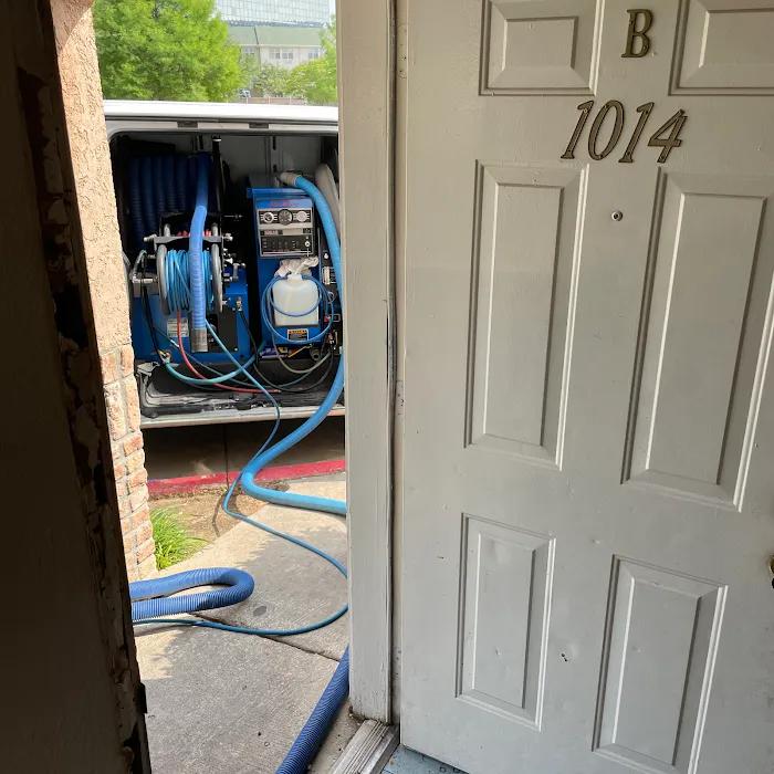 Best Carpet & Restoration Picture 9