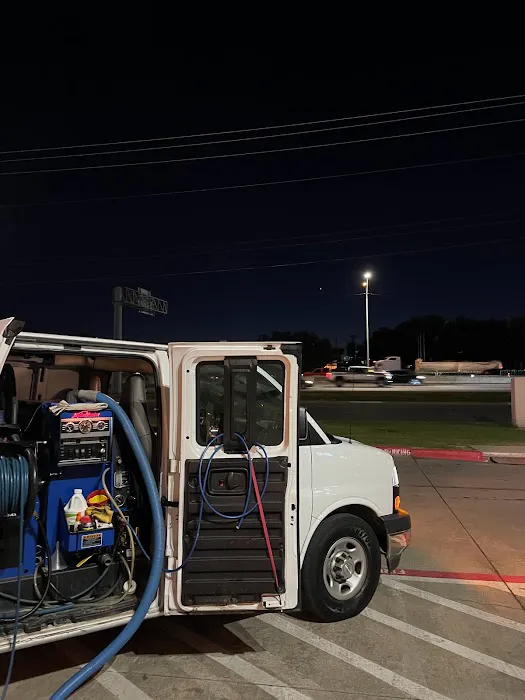 Best Carpet & Restoration Picture 5