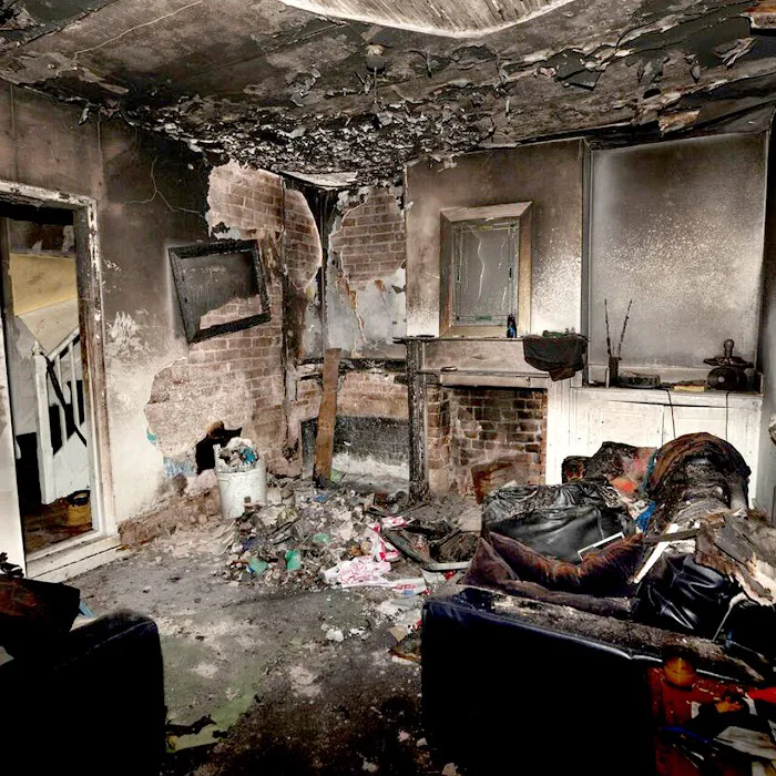 Hands & Hammers Picture 9