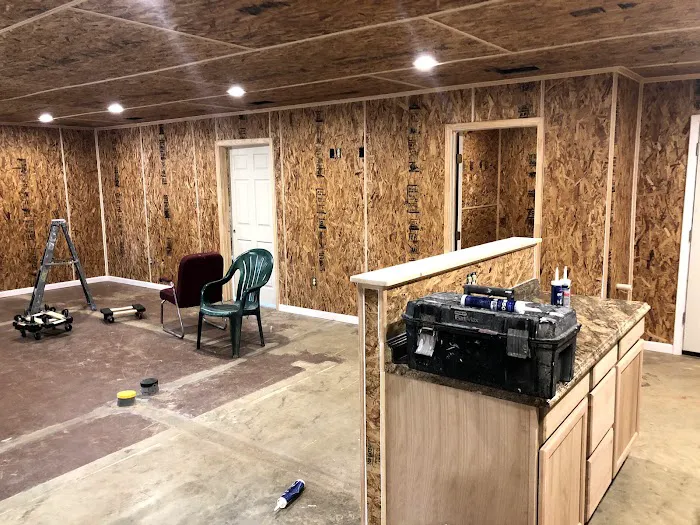 Bison Construction and Roofing Pros Picture 4