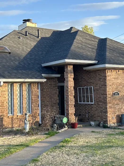 A to Z Roofing and Construction Picture 6