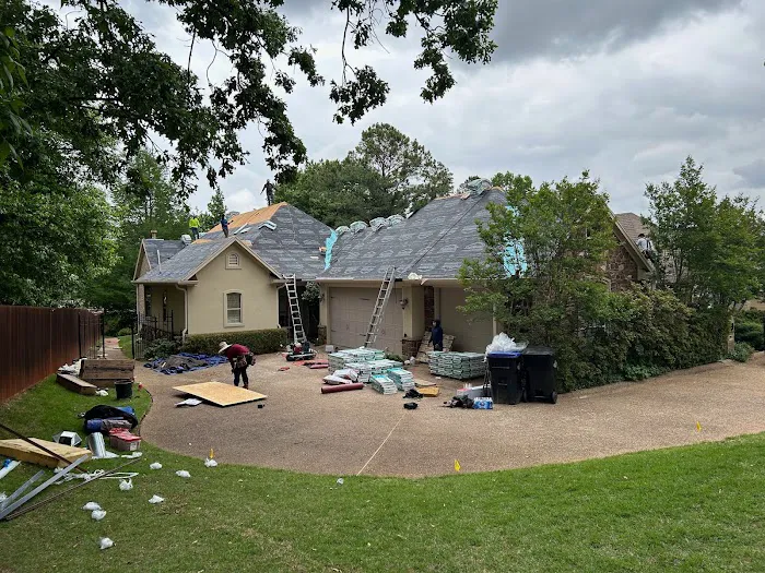 Clean Cut Roofing Picture 2