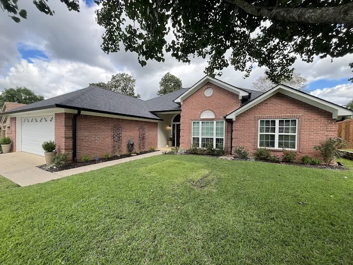 Clean Cut Roofing Picture 3