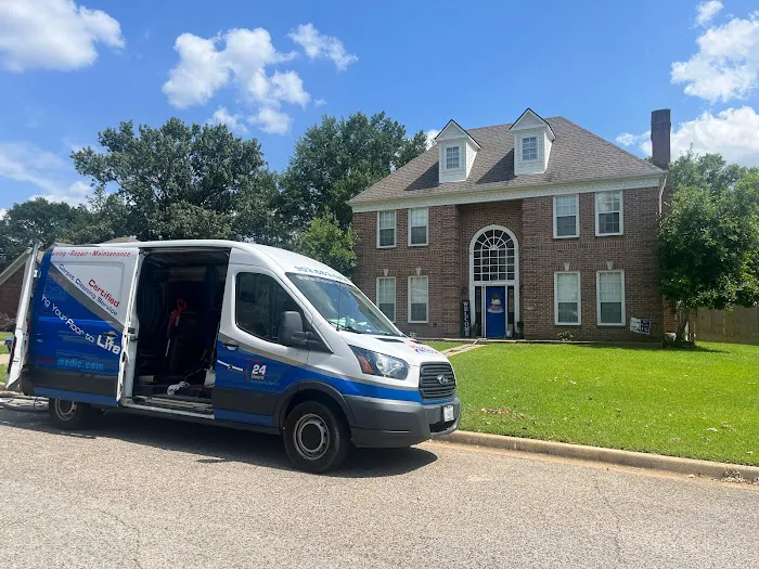 Floor Medic Picture 3