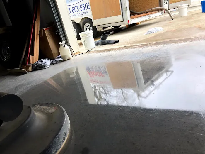 Floor Medic Picture 8