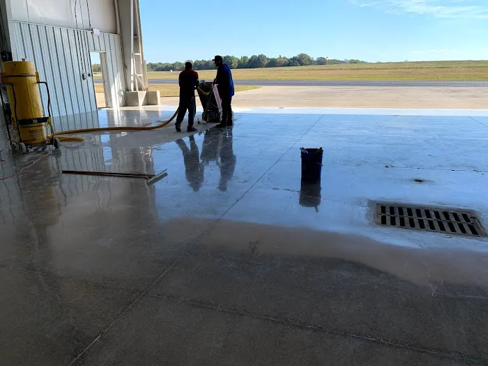 Floor Medic Picture 10