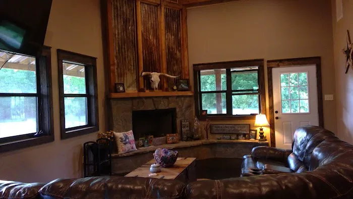 D:H Water Damage Enterprises LLC Picture 4