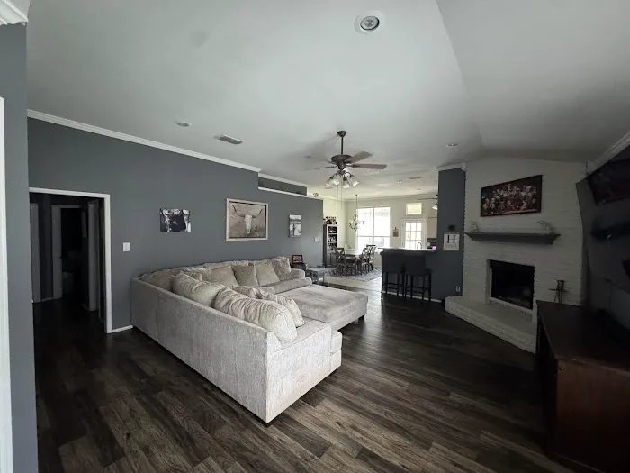 Hanzel Paint Co. Picture 6