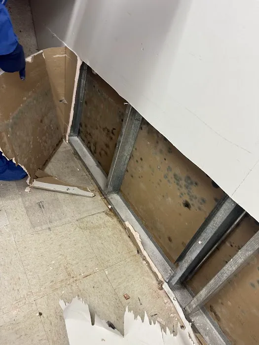 Raging Waters Restoration Services Inc. Picture 6