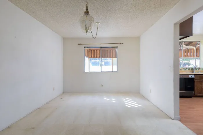 REDi Construction & Restoration Picture 2