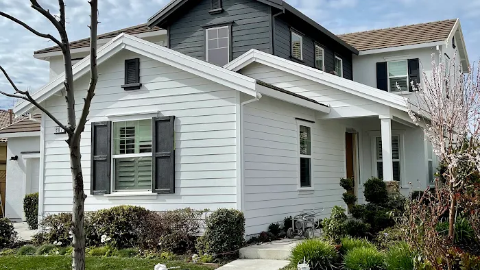 We Paint & Renovate Inc Picture 10