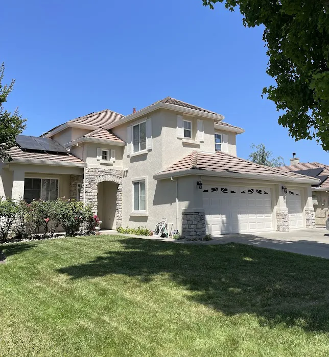 We Paint & Renovate Inc Picture 3