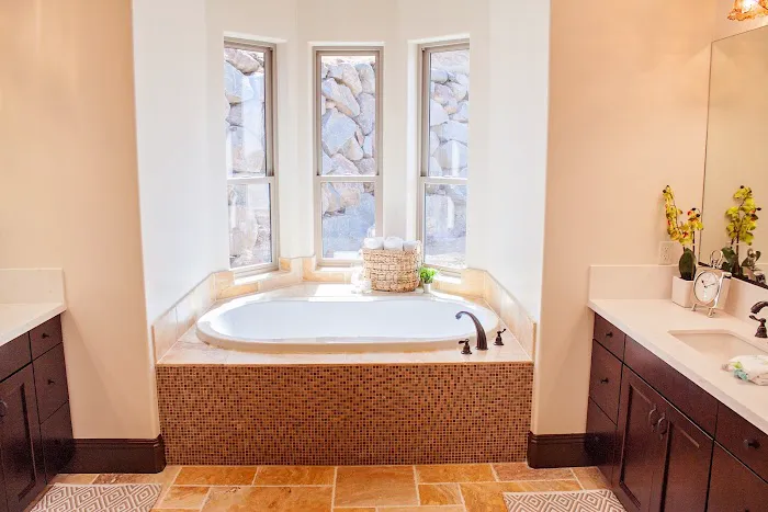 Golden Coast Construction & Restoration Picture 1