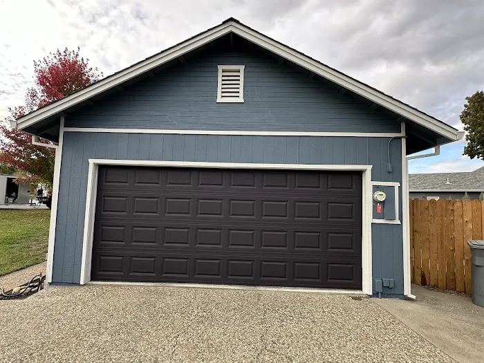 A Liquid Color Painting Picture 2