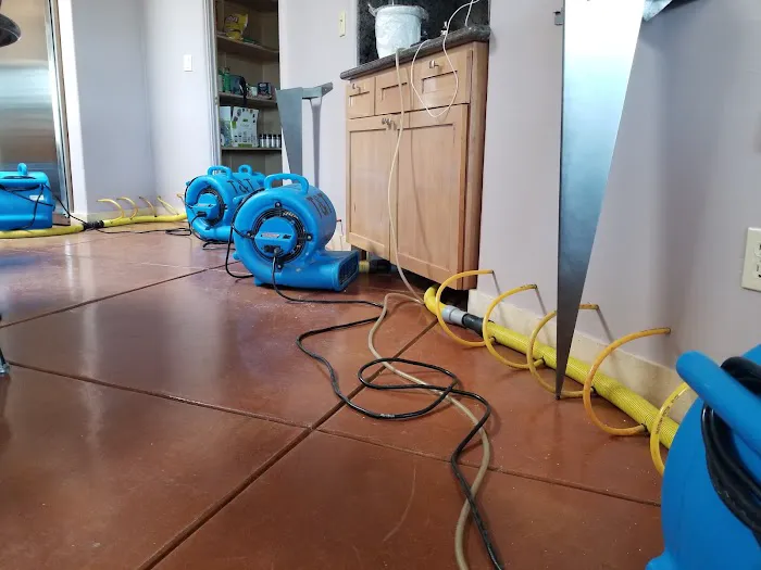 T & T Cleaning & Restoration Picture 1