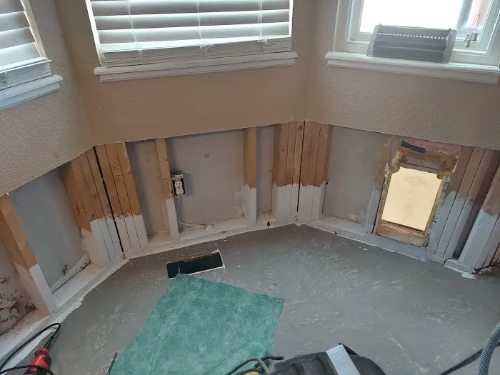 EE Cleaning & Restoration Picture 1