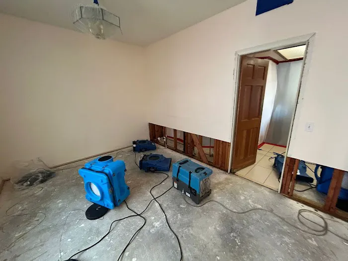 Rapid Response Restoration of Pasadena Picture 4