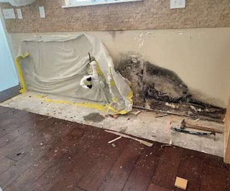 Water Damage Crew Pasadena