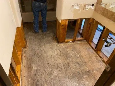 Water Damage Crew Pasadena Picture 4