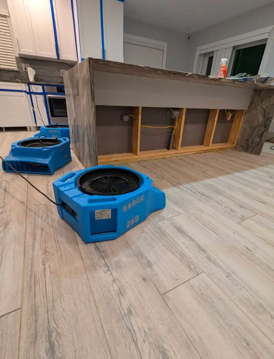 Dry Masters Water Damage Restoration Service Picture 2