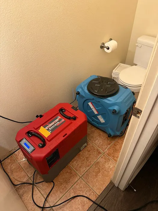 SOS Restoration Of Burbank Picture 3