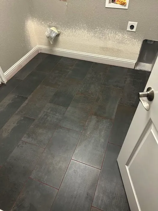 IN & OUT Water Damage Restoration Services Picture 9