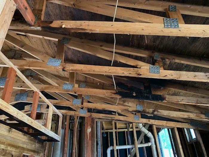 IN & OUT Water Damage Restoration Services Picture 1