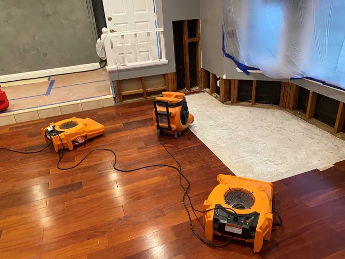 911 Restoration of Southeast LA Picture 7