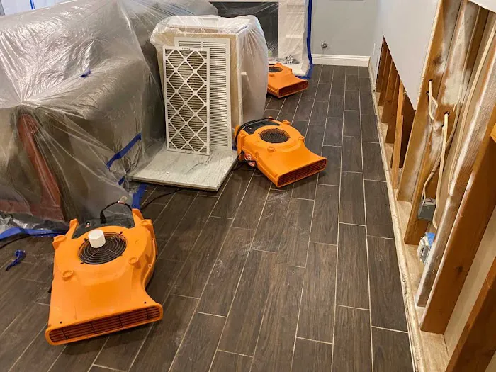 911 Restoration of Southeast LA Picture 2