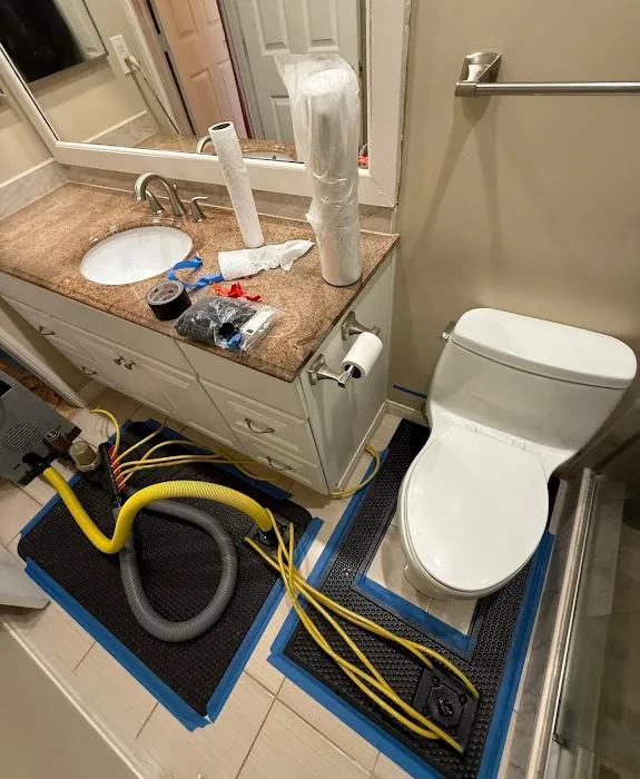 LA Master Plumbing & Water Damage Picture 2