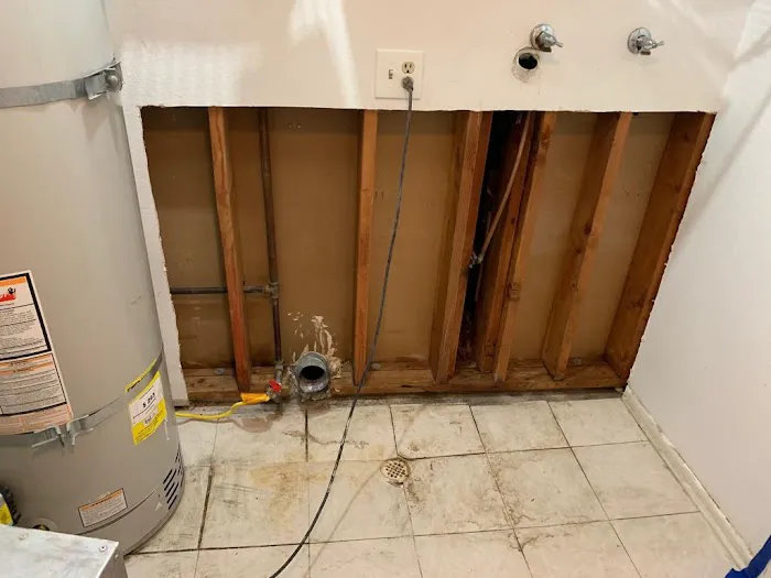 Water Damage Guy Picture 5