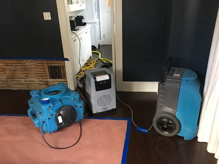AAA Water Restoration inc Picture 1