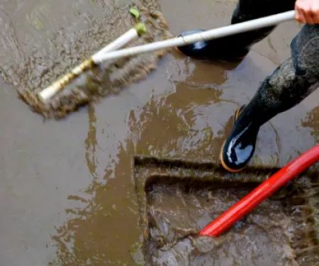 WATER DAMAGE RESTORATION INC