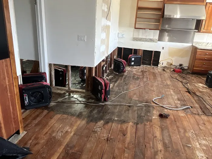 Restorerz Emergency Services Picture 1